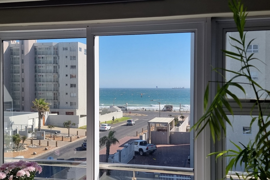 2 Bedroom Property for Sale in Beachfront Western Cape